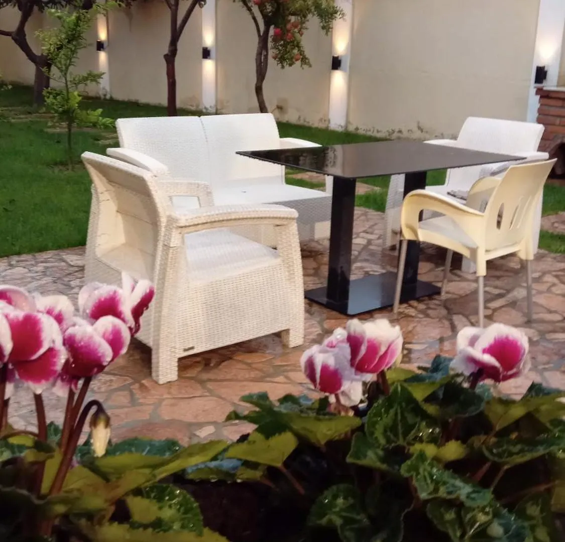 Villa Mondi ドゥラス
